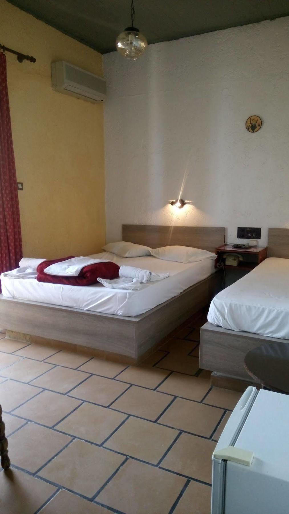 Minoas Hotel Amudára Laszithiu Kültér fotó